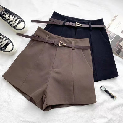 Shorts Chic de Cintura Alta Alineados - LÚVORA