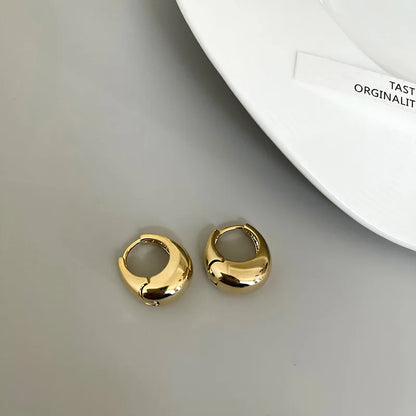 Pendientes Geométricos Elegantes en Oro - LÚVORA