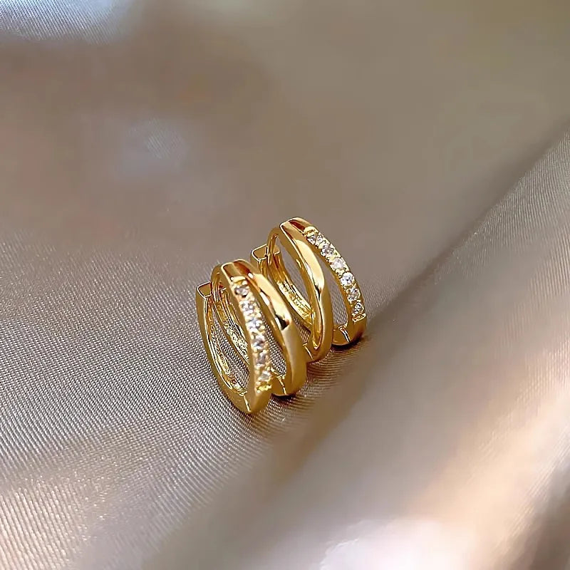 Pendientes Geométricos Elegantes en Oro - LÚVORA