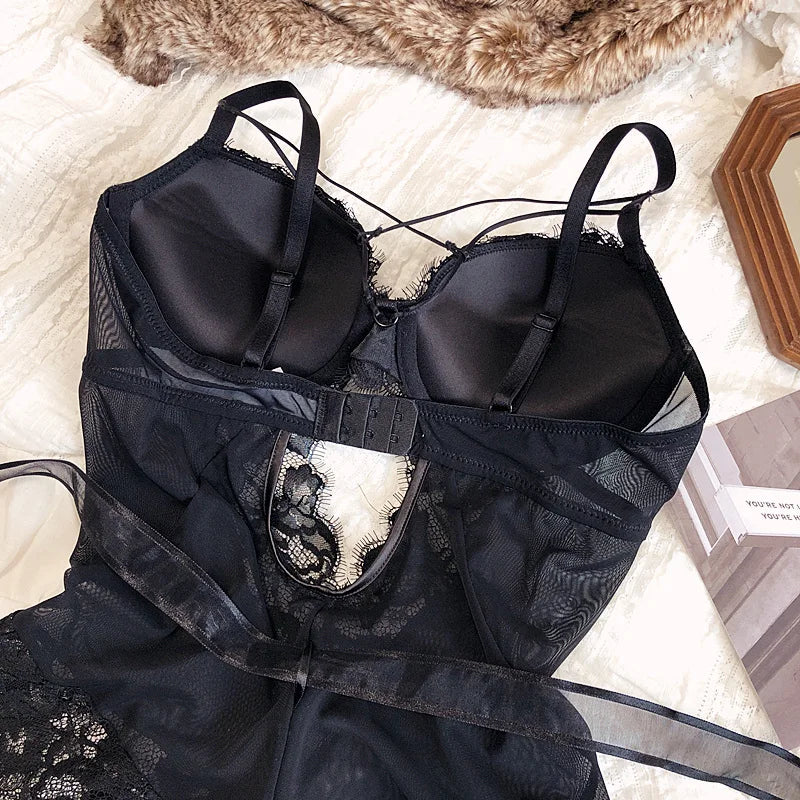 Bodies Sensacionales: Conjunto Elegante Lencería - LÚVORA