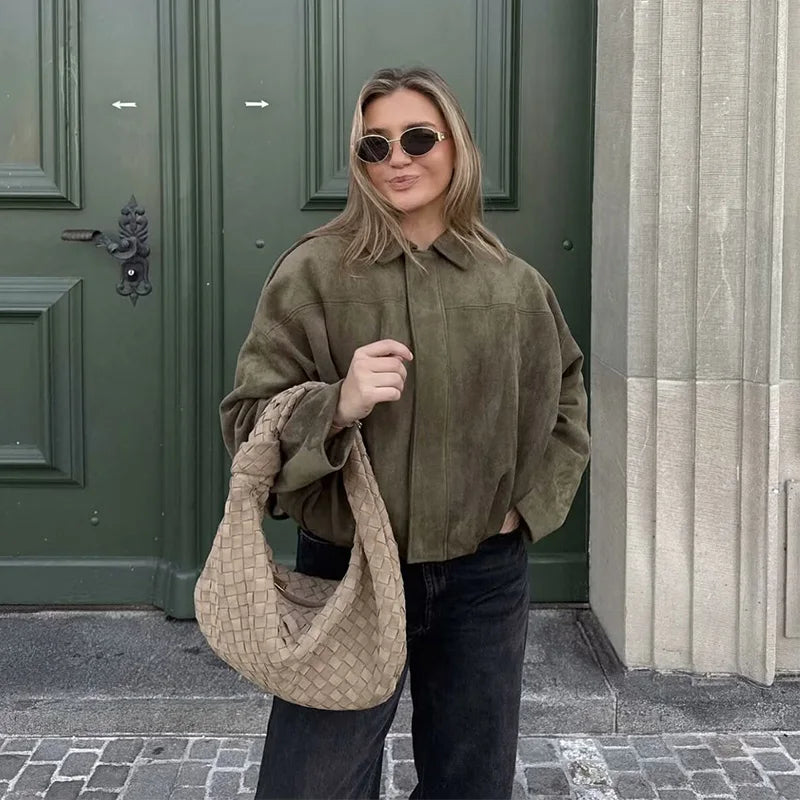 Chaqueta Bomber Vintage Chic para Mujeres - LÚVORE