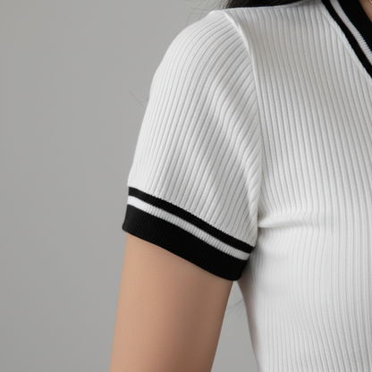 Camiseta Cropped V-Cuello - LÚVORA