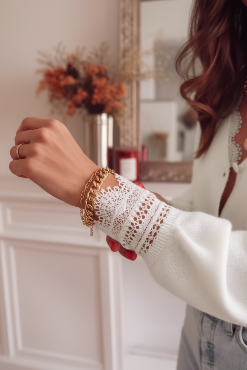 Cárdigan Elegante de Punto con Encaje - LÚVORA